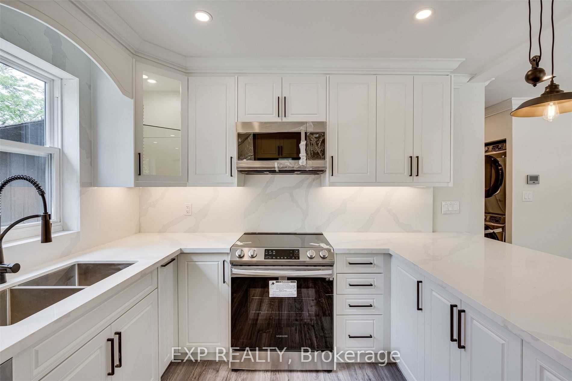 Residential Lease in Hamilton 4