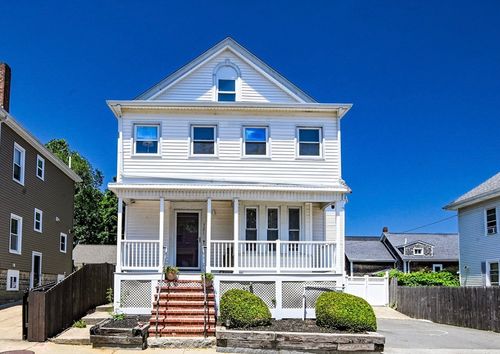 321 Arnold St, New Bedford, MA, 02740-3526 | Card Image