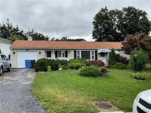 19 Leawood Dr, Cranston, RI, 02920-1311 | Card Image