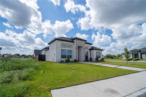 5217 N 42nd St, McAllen, TX, 78504-6891 | Card Image