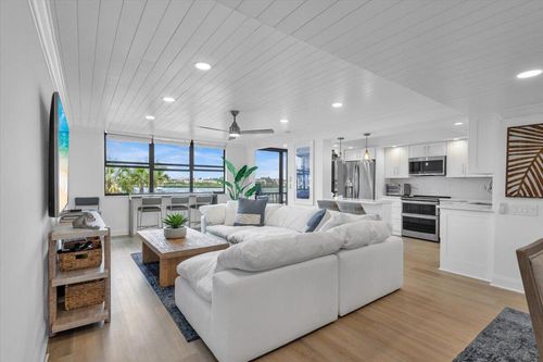 1648 Jupiter Cove Dr, Jupiter, FL, 33469-3223 | Card Image