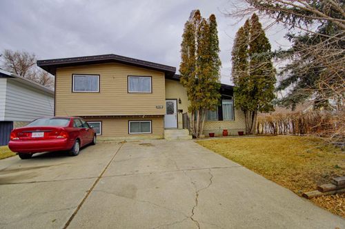 2418 20 Street N, Lethbridge, AB, T1H4T8 | Card Image