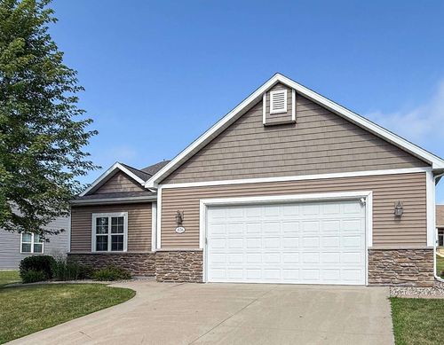 1636 Oak Hollow Lane, FOX CROSSING, WI, 54956 | Card Image
