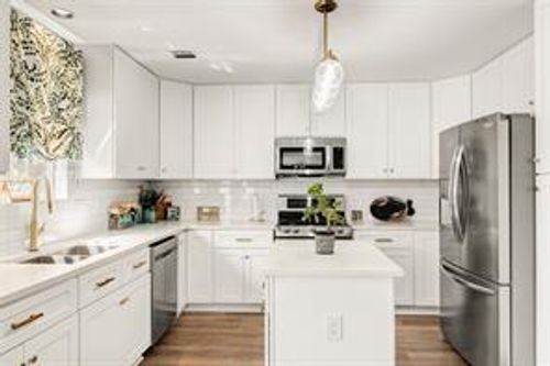 11906 Helene Ct, Pinehurst, TX, 77362-4002 | Card Image
