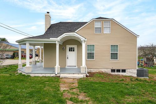 338 Clark St, Sparta, TN, 38583-1835 | Card Image
