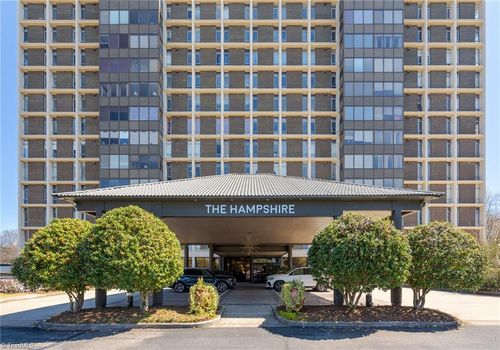 unit-104-1101 N Elm St, Greensboro, NC, 27401-1301 | Card Image