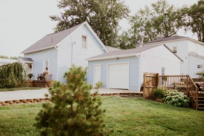 Oversized 1-Car Garage | Image 2