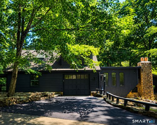 3 Topping Ln, Norwalk, CT, 06854-3418 | Card Image