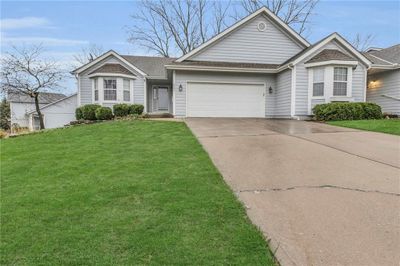 4501 S Kendall Drive, Home with 2 bedrooms, 3 bathrooms and null parking in Independence MO | Image 2