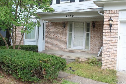 1880 Pelican Ct, Troy, MI, 48084-1432 | Card Image