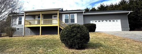 22 Sydney Ln, Asheville, NC, 28806-9627 | Card Image