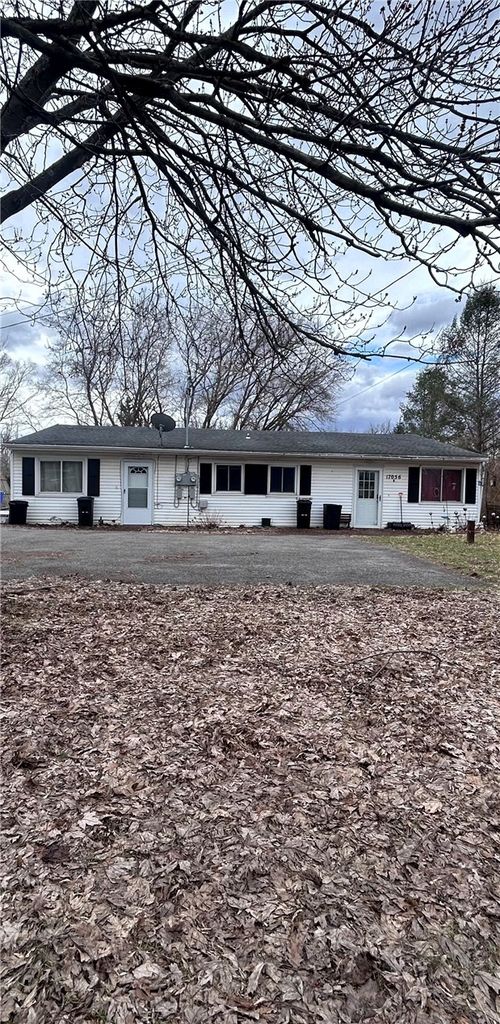 17056 Ridge Rd, Holley, NY, 14470-9224 | Card Image