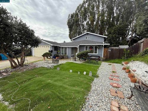 19 Flamingo Ct, American Canyon, CA, 94503-1012 | Card Image