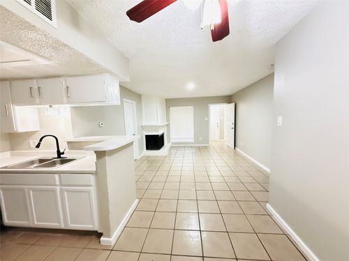 apt-1052-7152 Fair Oaks Ave, Dallas, TX, 75231-6156 | Card Image