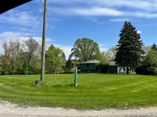 332 Mary Ann Dr, Somonauk, IL, 60552-9508 | Card Image