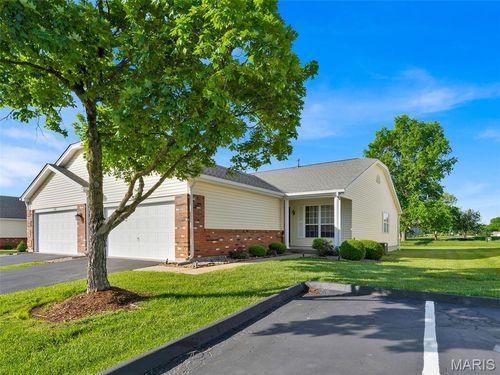 16005 Rose Wreath Ln, Florissant, MO, 63034-3437 | Card Image