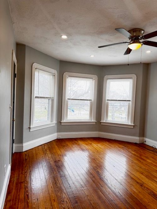 2-129 Allston St, Providence, RI, 02908-5416 | Card Image