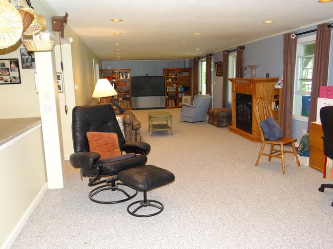1 Trent Rd, House other with 3 bedrooms, 2 bathrooms and null parking in Hooksett NH | Image 36