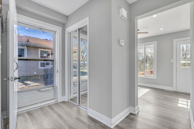 6596 Harmony Ave, House attached with 4 bedrooms, 2 bathrooms and 3 parking in Niagara Falls ON | Image 11
