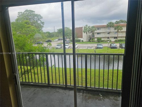 2210-7561 Nw 16th St, Plantation, FL, 33313-5158 | Card Image