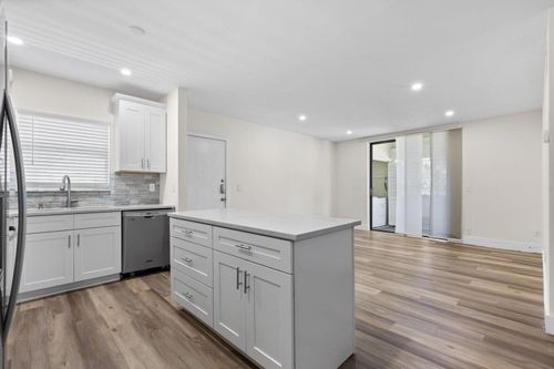 226-8406 W Sample Road, Coral Springs, FL, 33065 | Card Image