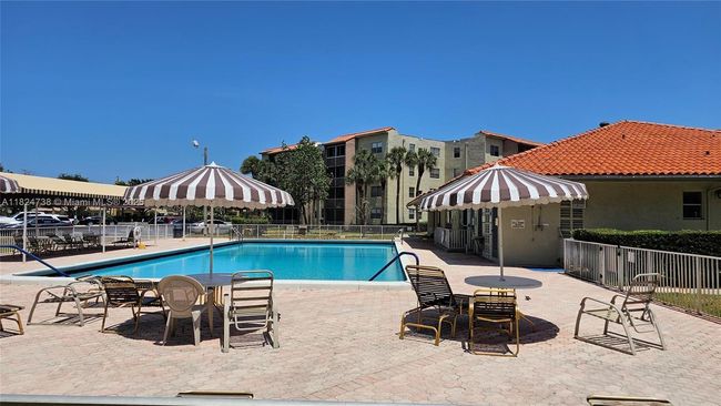 APT-3305 - 1820 N Lauderdale Ave, Condo with 1 bedrooms, 1 bathrooms and null parking in North Lauderdale FL | Image 15