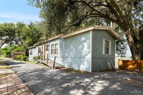 8406 Lago Vista Dr, Edcouch, TX, 78538-3332 | Card Image