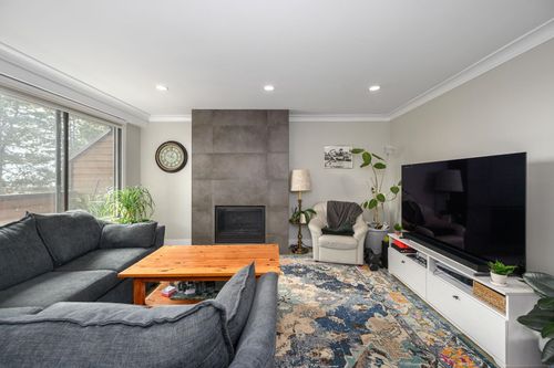 3201 Lonsdale Ave, North Vancouver, BC, V7N4G8 | Card Image