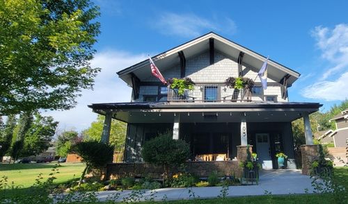 105 S 5th St, Livingston, MT, 59047-2538 | Card Image