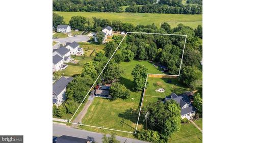 23 S Locust St, LOVETTSVILLE, VA, 20180-8509 | Card Image