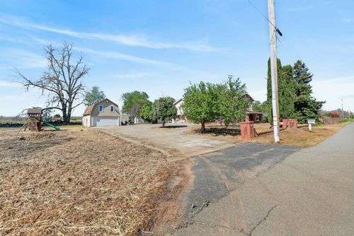 2036 Lewis Rd, Wheatland, CA, 95692-9751 | Card Image