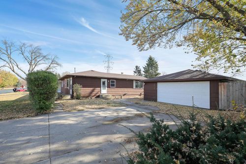 2018 Shale Ln, Eagan, MN, 55122-2027 | Card Image