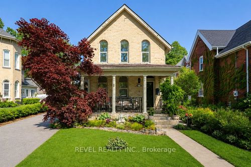 11 Chestnut Ave, Brantford, ON, N3T4B9 | Card Image