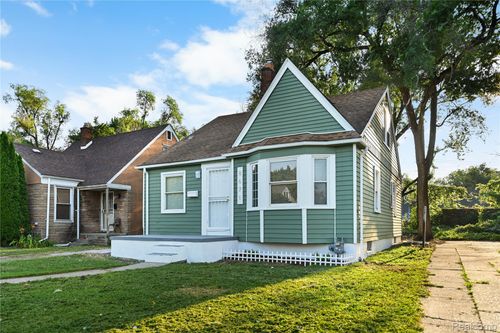 8671 Rosemont Ave, Detroit, MI, 48228-3138 | Card Image