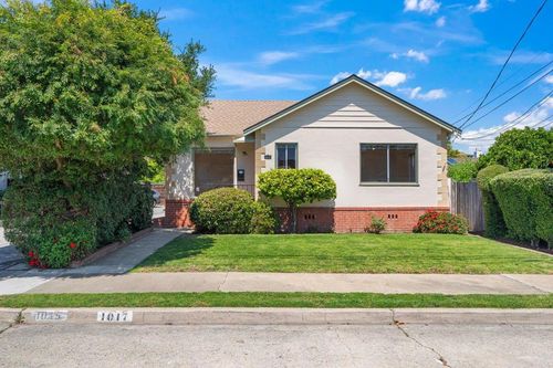 1017 10th Ave, San Mateo, CA, 94402-1808 | Card Image