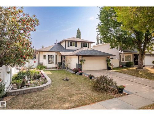 27 Page Dr, St. Albert, AB, T8N4S8 | Card Image