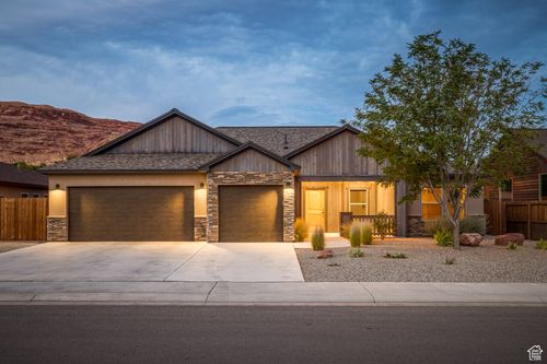 812 N Palisade Dr, Moab, UT, 84532-2179 | Card Image