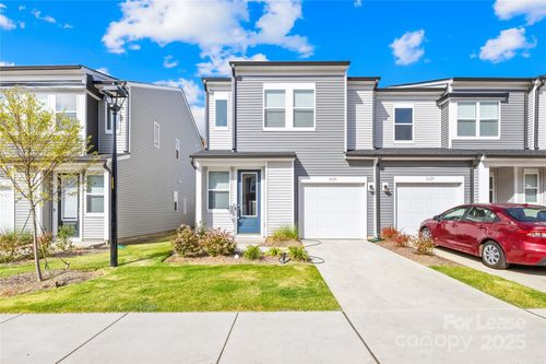 3125 Hutton Gardens Ln, Charlotte, NC, 28269-4912 | Card Image