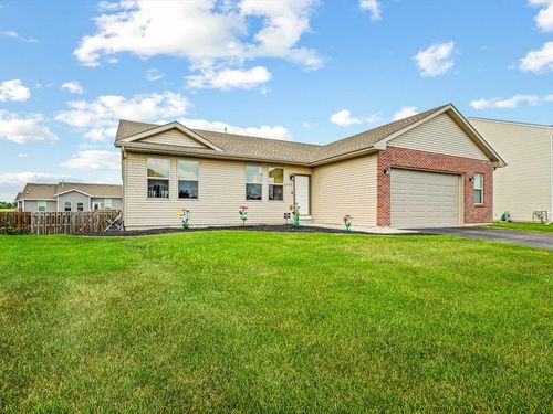 6382 Edgewood Rd, Machesney Park, IL, 61115-7649 | Card Image