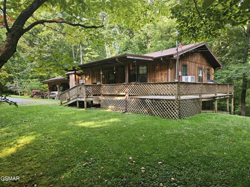 422 Ball Mountain Ln, Gatlinburg, TN, 37738-6368 | Card Image
