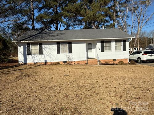 204 Dianne Dr, Cheraw, SC, 29520-2034 | Card Image