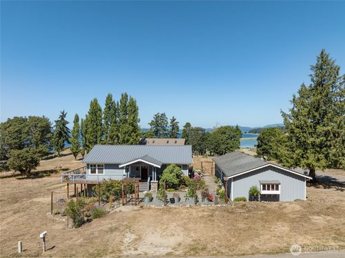 130 Perkins Ln, Lopez Island, WA, 98261-8338 | Card Image