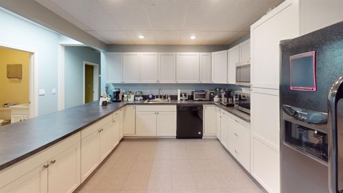 10-10 Commerce Park N, Bedford, NH, 03110-6959 | Card Image