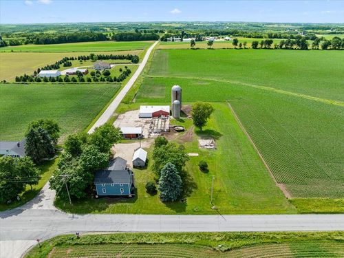 5306 Hillcrest Drive, Addison, WI, 53002 | Card Image