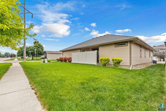301 S Spring Pl, House other with 2 bedrooms, 2 bathrooms and null parking in Brandon SD | Image 20