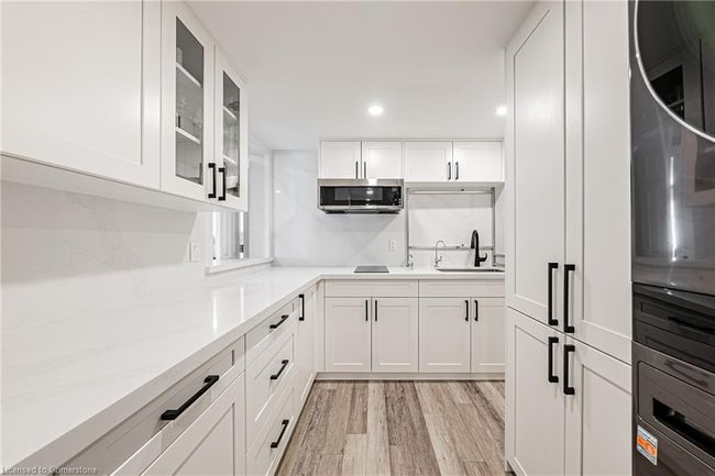 6 Iris Crt, House other with 7 bedrooms, 4 bathrooms and 13 parking in Carlisle ON | Image 33
