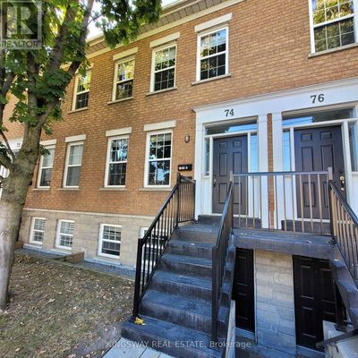 74B Coxwell Ave, Townhouse with 2 bedrooms, 2 bathrooms and 1 parking in Toronto ON | Image 1