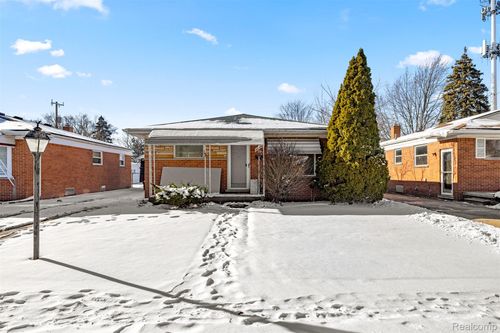 5949 N Lafayette St, Dearborn Heights, MI, 48127-3151 | Card Image