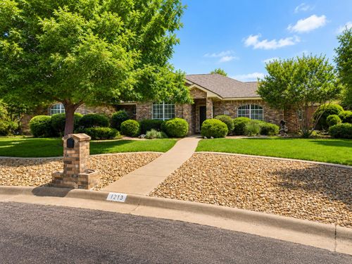 1213 Bremerton Dr, San Angelo, TX, 76901-5317 | Card Image