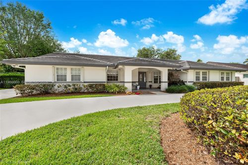 10422 Sw 121st St, Miami, FL, 33176-4752 | Card Image